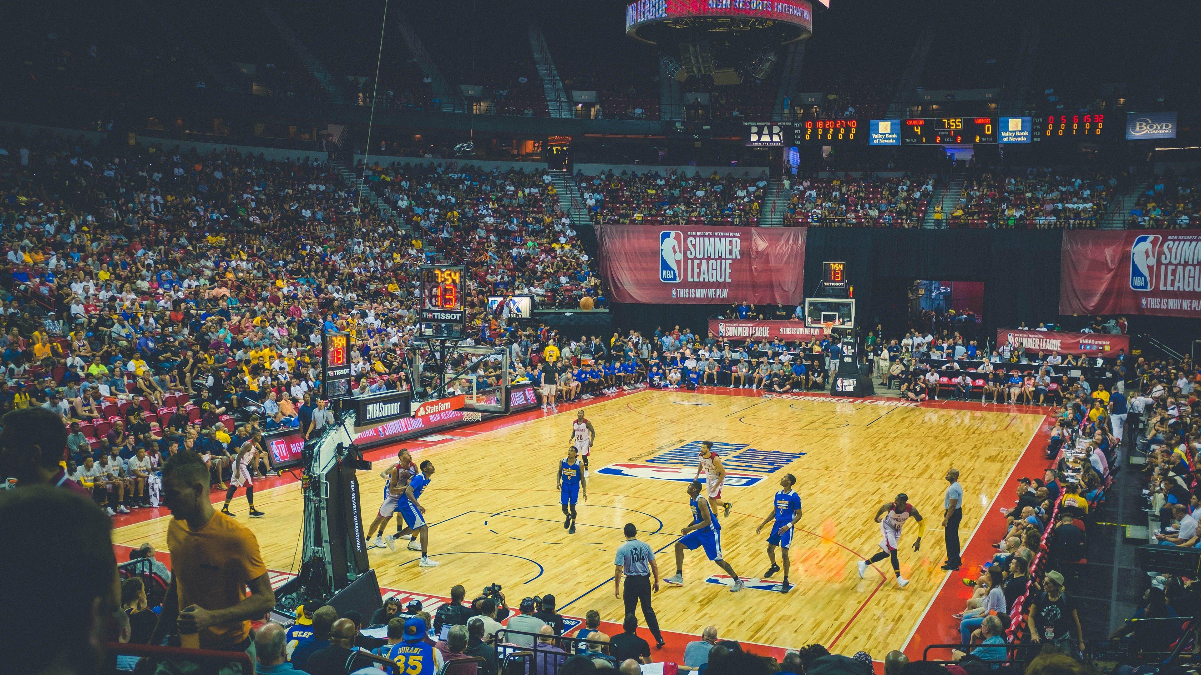 国羽新星闪耀全英赛，力克强敌斩获男单冠军